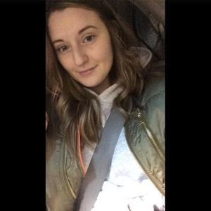 Meet your Posher, Alyssa